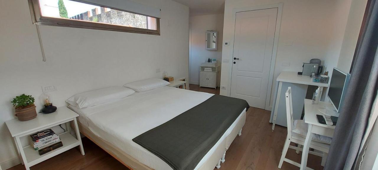 Castle Rooms 普拉托 外观 照片